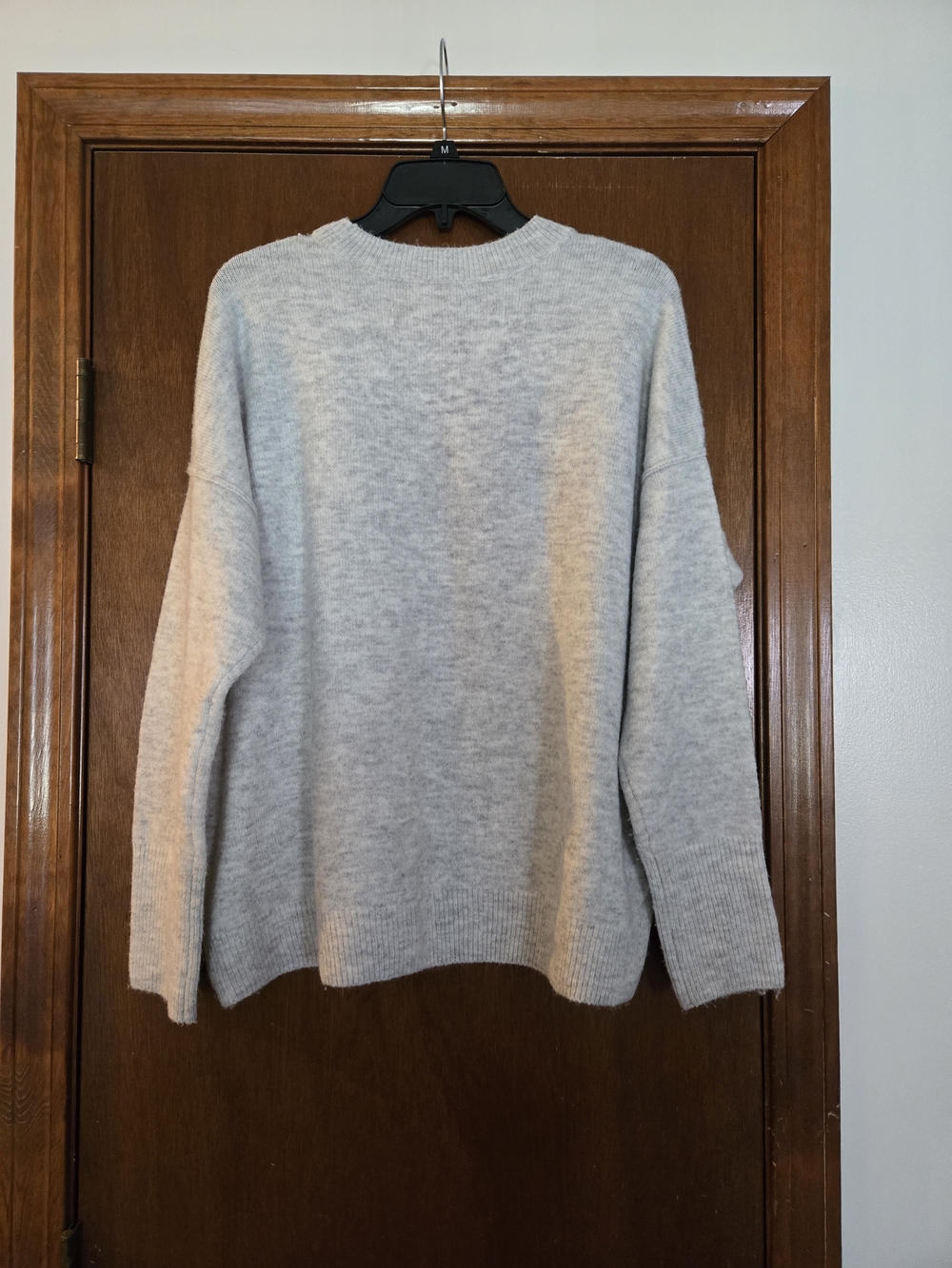 Vince Camuto Light Grey Center Seam Crewneck Sweater M - Picture 2 of 7